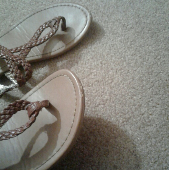 Shoe - Picture 3 of 3